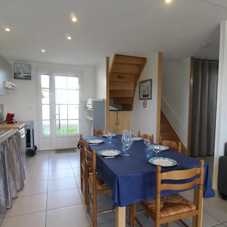 La Croix Du Sud 20 Allee De Cande 17138 Ferienhaus Saint-Xandre